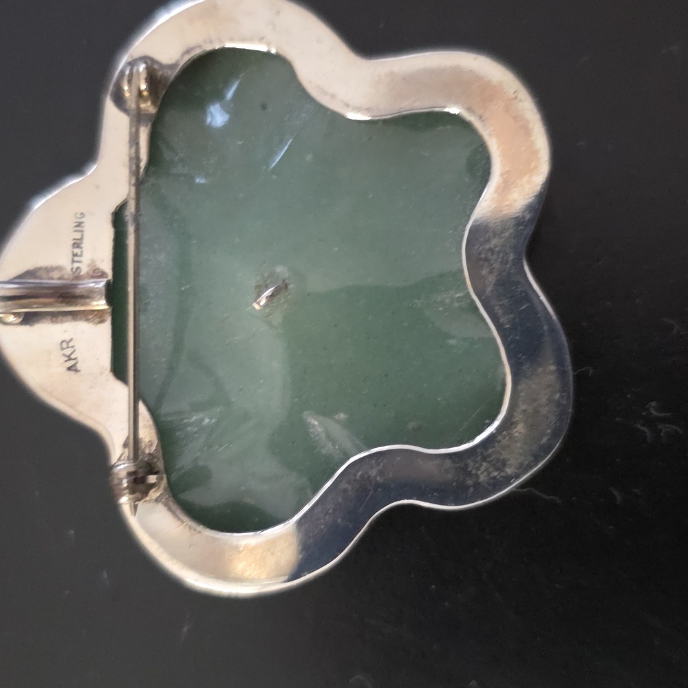 Amy Khan Russell Green Jade Flower Brooch - Picture 2 of 3